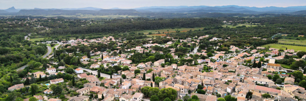 Aujargues- vue aerienne -photo P. Favier